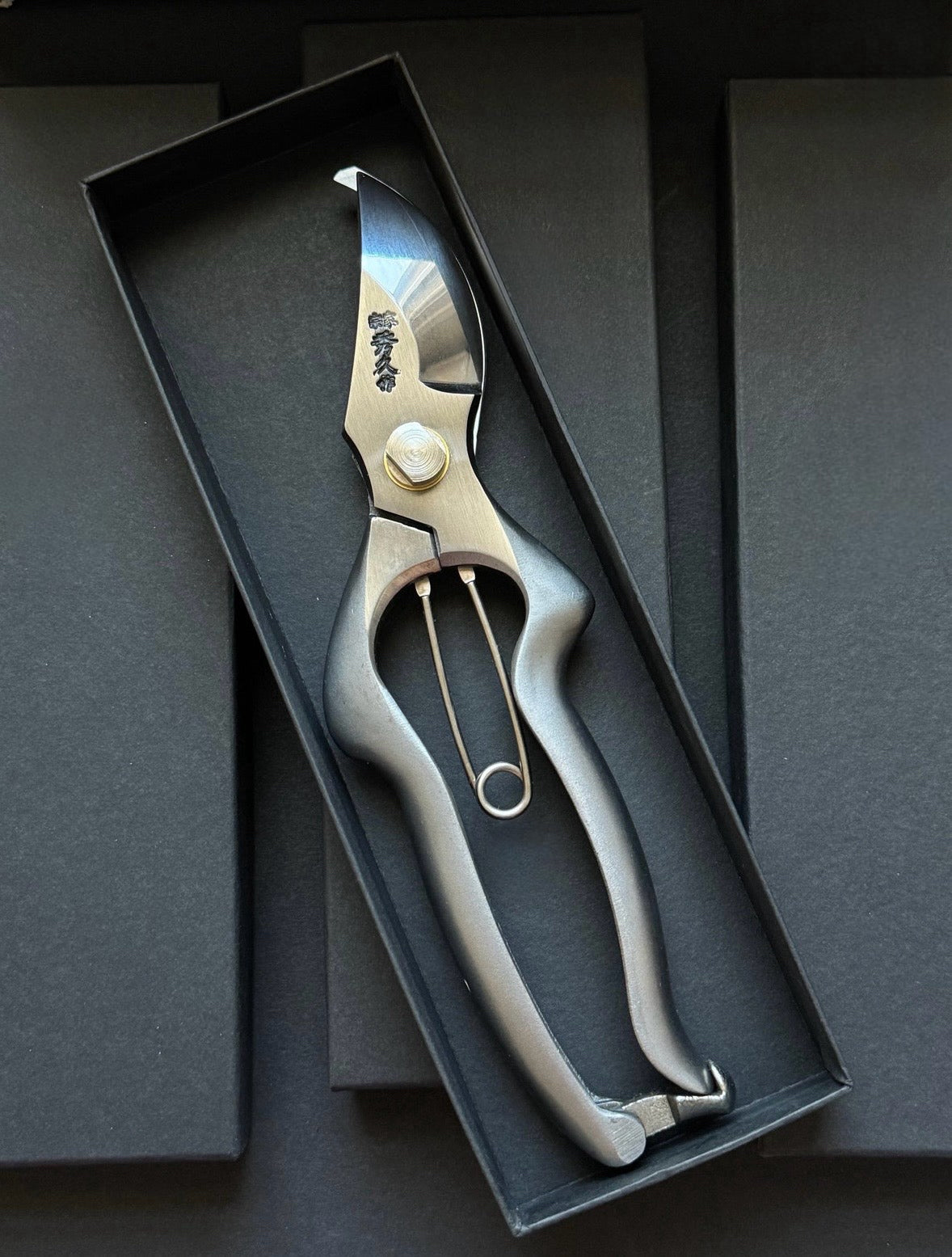 Stainless Steel Japanese Pruner T-513 size: 8”/200 mm, Toyama Hamono H